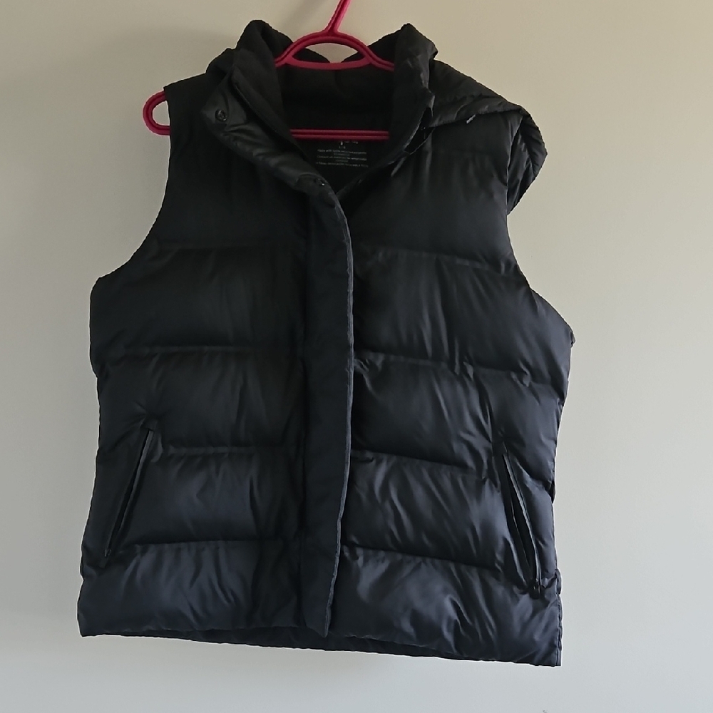 Hyba Black Puffer Vest NWOT